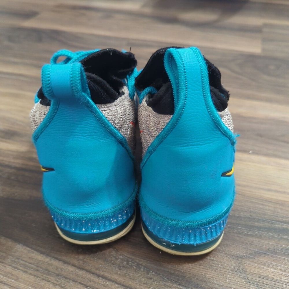 Nike Lebron XVI 16 GS "South Beach" Light Bone Tour Yellow AQ2465-076 Size‎ 6y - Picture 3 of 9